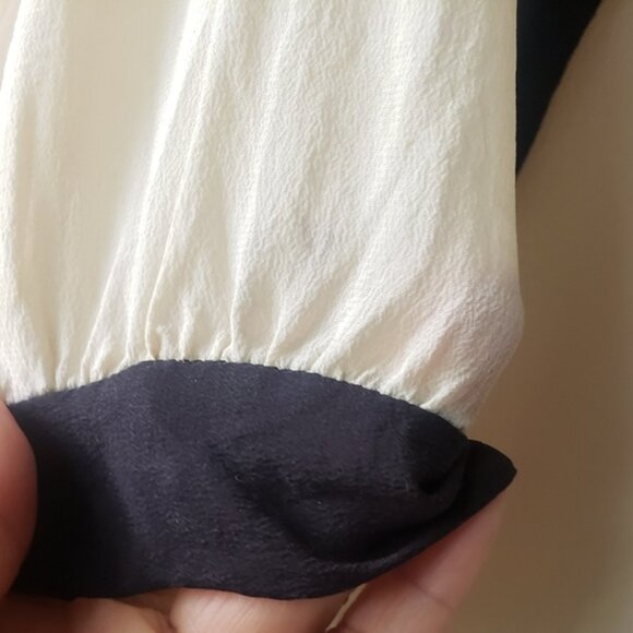 Aritzia Babaton 100 Silk  ream and Bla k Womens Top - Picture 11 of 11